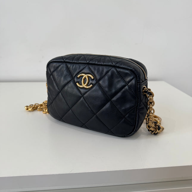 Sac Chanel Caméra matelassé CC