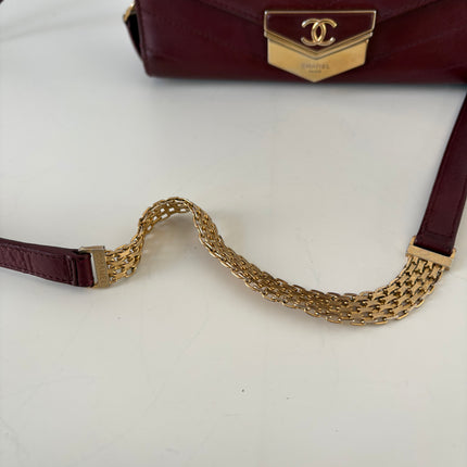Sac Chanel chevrons bordeaux