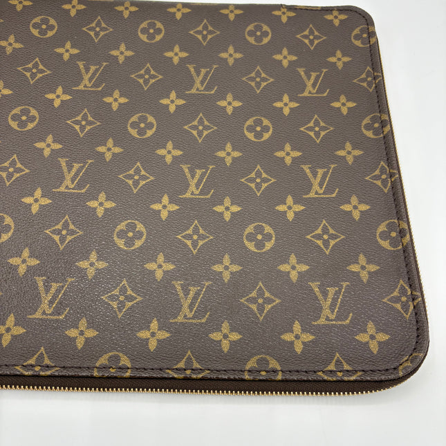 Pochette XXL Louis Vuitton