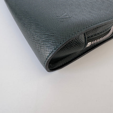 Pochette Louis Vuitton Baikal Taïga Vert foncé