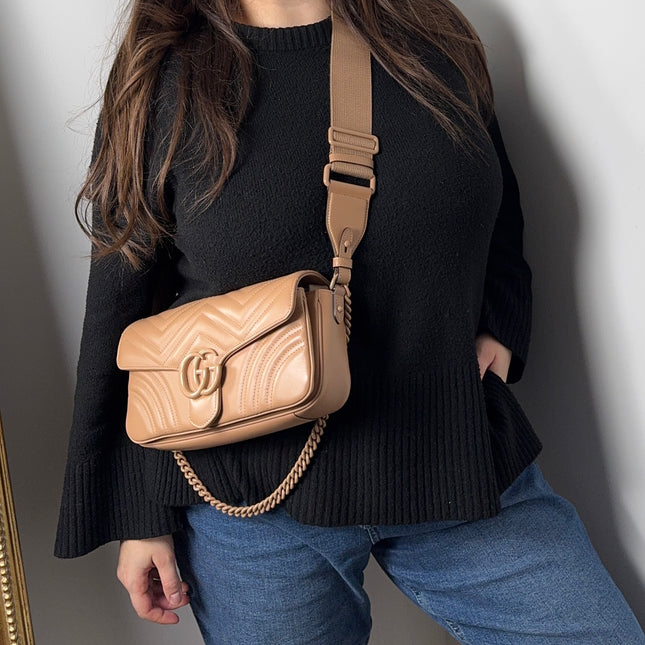 Sac Gucci GG Marmont matelassé beige