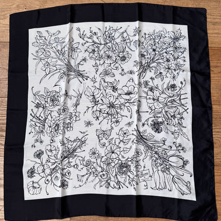 Carré Gucci 63cm Flora Noir & Blanc