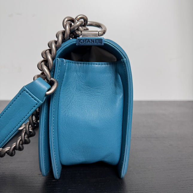 Sac Chanel Boy Medium Bleu