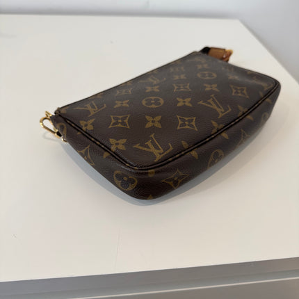 Sac Pochette Louis Vuitton Accessoires Monogram