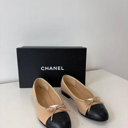 Ballerines Chanel T37 classiques