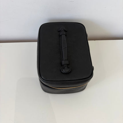 Vanity Chanel cuir caviar noir