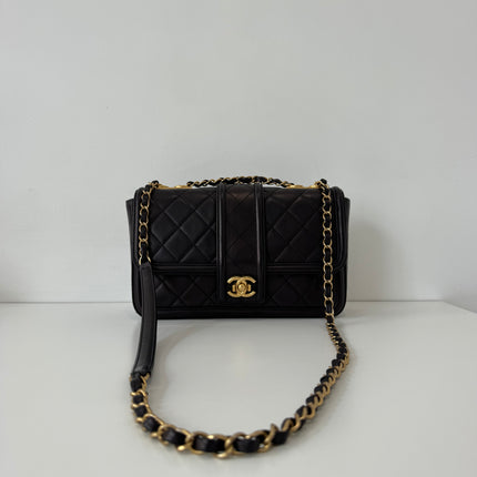 Sac Chanel rabat simple cc élégant medium