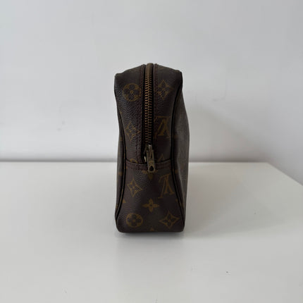 Trousse Louis Vuitton de toilette 28cm