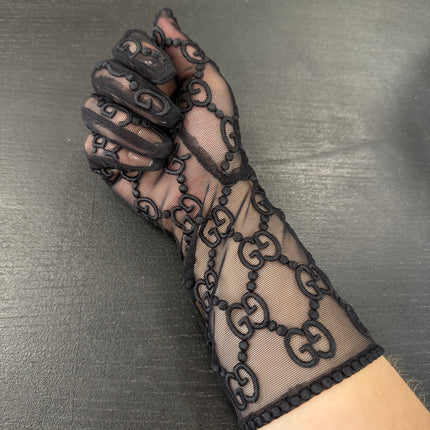 Gants Gucci en tulle GG