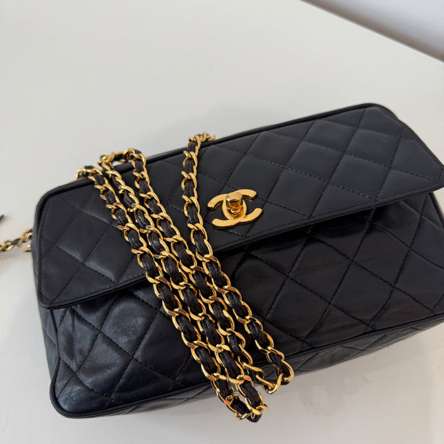 Sac Chanel caméra noir vintage