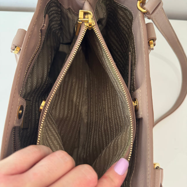Sac Prada Galleria moyen vieux rose