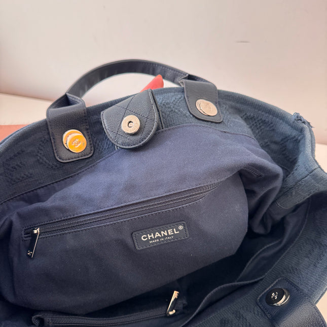 Cabas Chanel Deauville navy blue