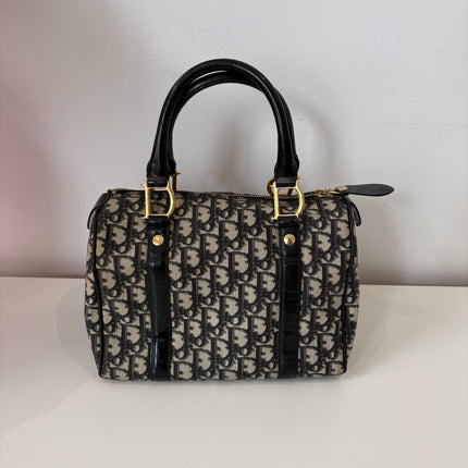 Sac Dior Trotter Bowling