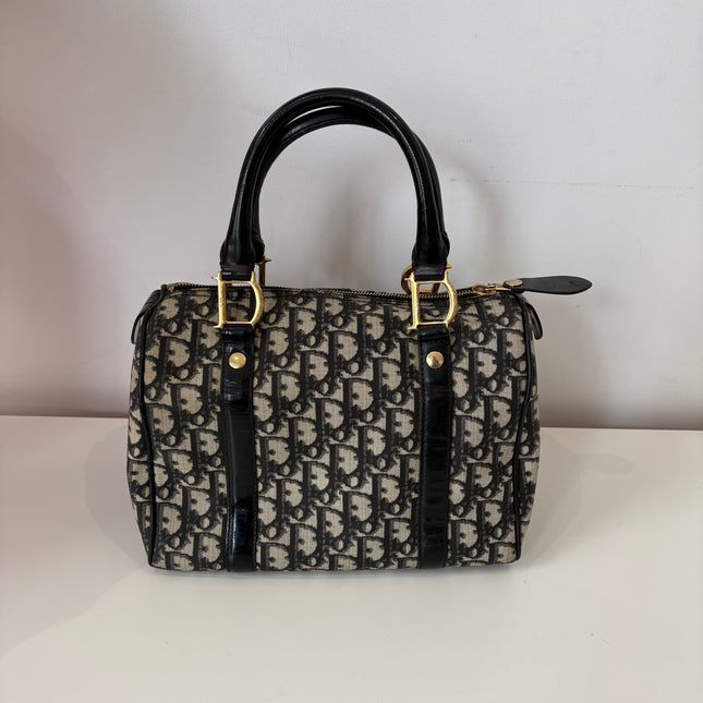 Sac Dior Trotter Bowling
