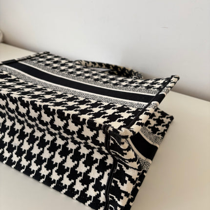 Sac Book Tote Medium Dior