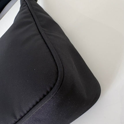 Sac Prada re-édition 2000 noir