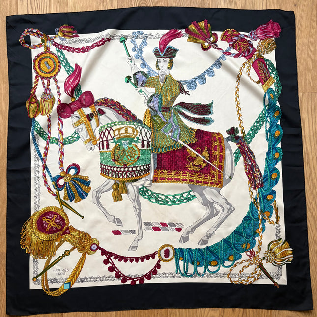 Carré Hermes 90cm Le Timbalier