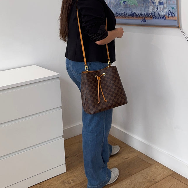 Sac Louis Vuitton Neo Noé Damier ébène & safran