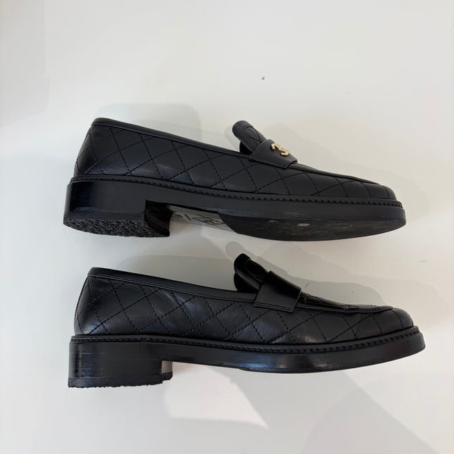 Mocassins Chanel noir CC T36,5