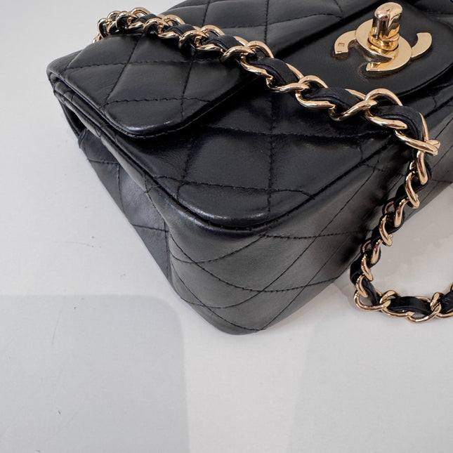 Sac Chanel Mini Square Timeless noir