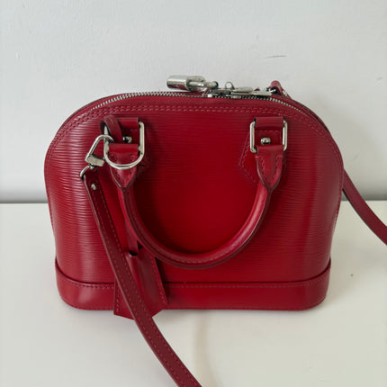 Sac Louis Vuitton BB Alma cuir épi rouge