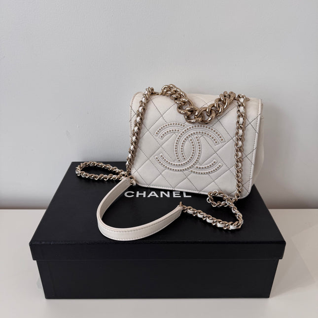 Sac Chanel caméra blanc cassé