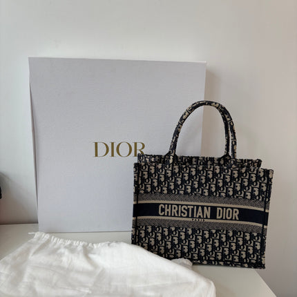 Sac Dior Book Tote Medium