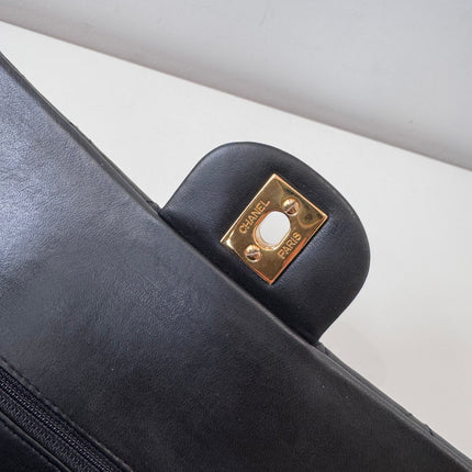 Sac Chanel Timeless vintage 25 cm noir