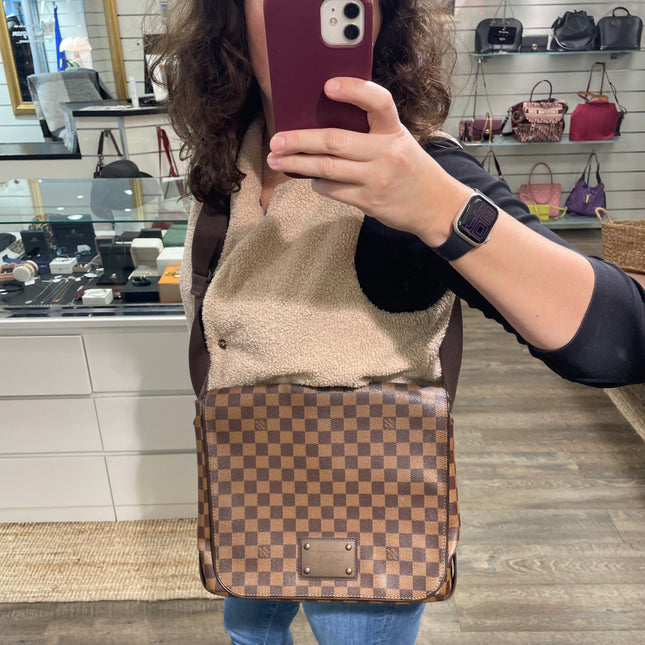 Pochette Brooklyn Louis Vuitton