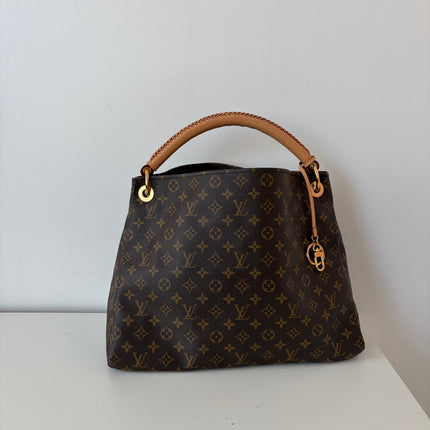 Sac Louis Vuitton Artsy Mm