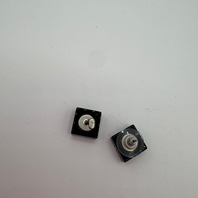 Boucles d’oreilles puces Chanel