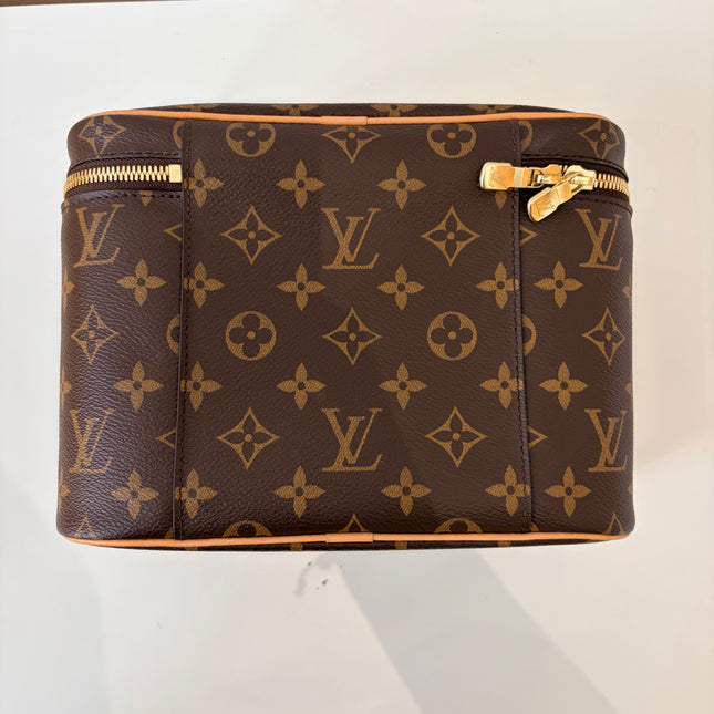 Vanity Louis Vuitton case Nice BB