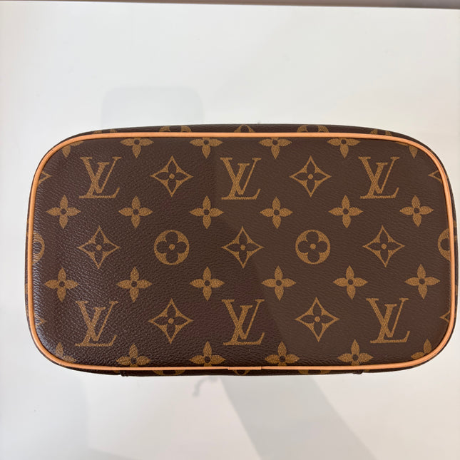 Vanity Louis Vuitton case Nice BB