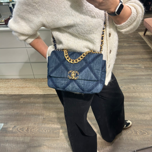 Sac Chanel 19 small denim