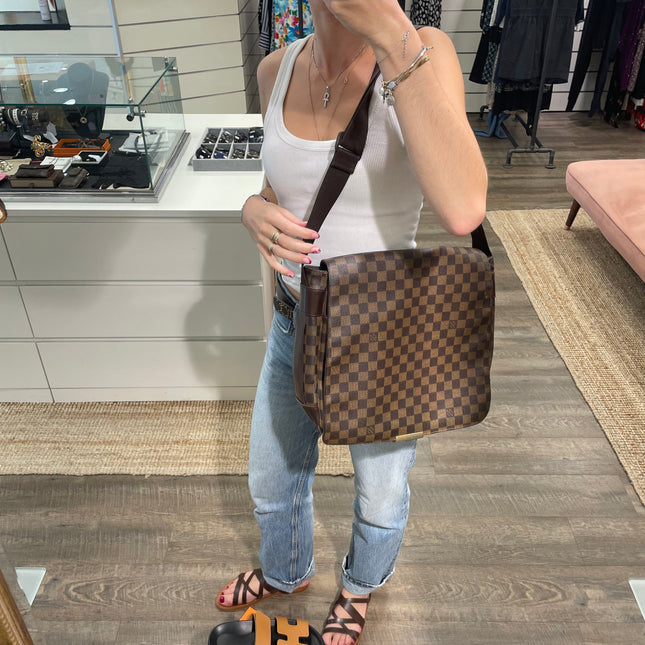 Sacoche Bastille Damier Louis Vuitton