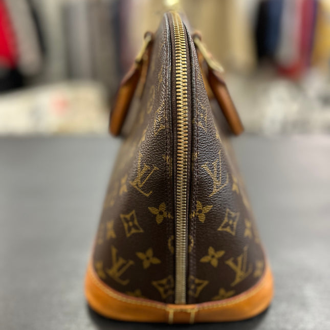 Louis Vuitton Alma PM