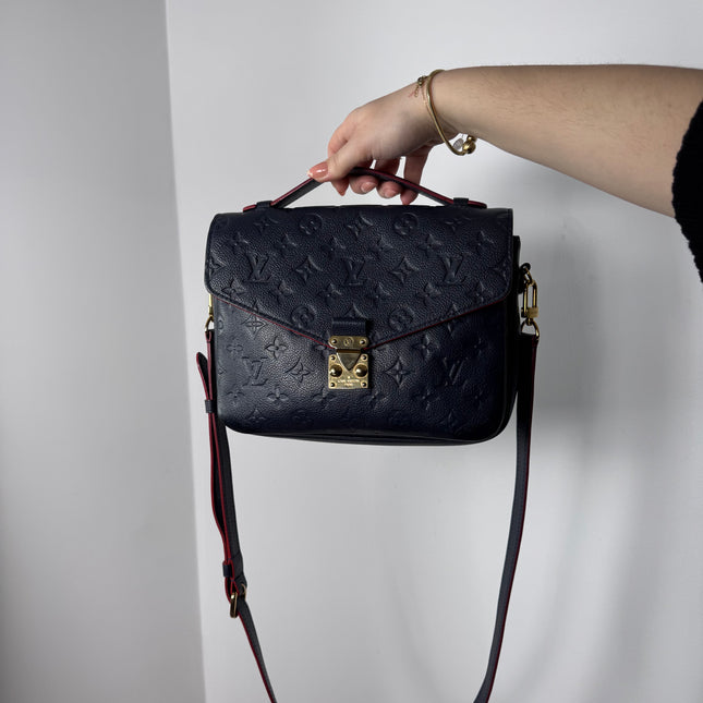 Pochette Métis Louis Vuitton Cuir empreinte marine