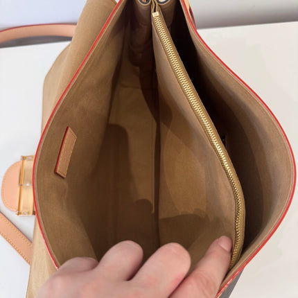 Sac Louis Vuitton Dauphine Soft GM