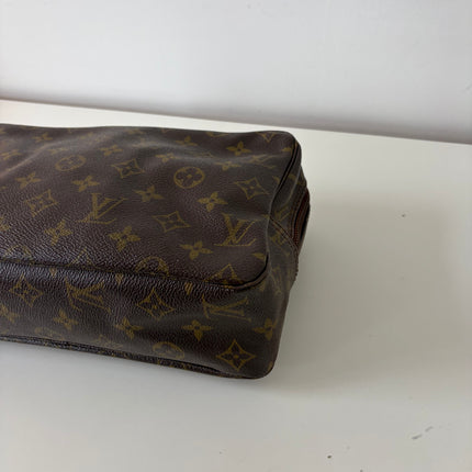 Trousse de toilette Louis Vuitton 28cm