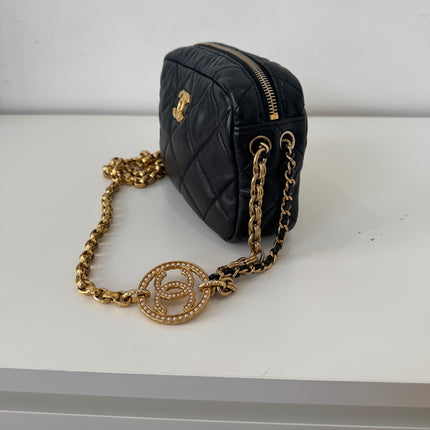 Sac Chanel Caméra matelassé CC