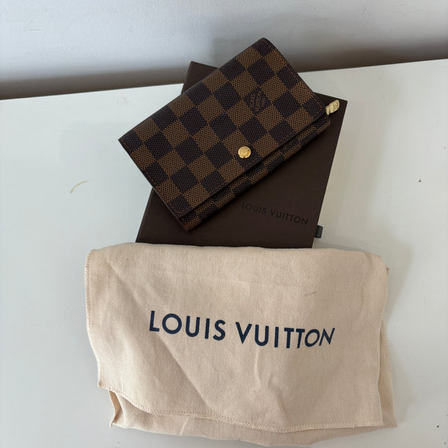Porte monnaie/ portefeuille Louis Vuitton