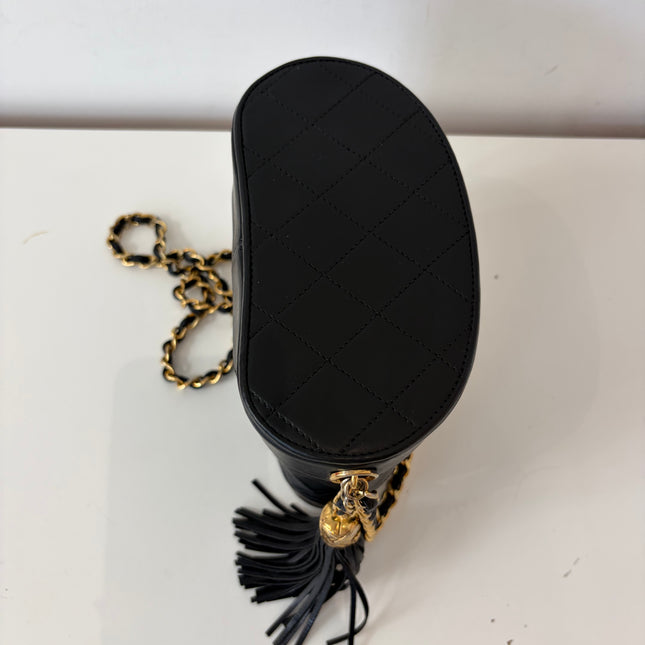 Sac Chanel Vanity bandoulière Tassel noir