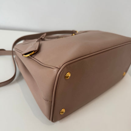 Sac Prada Galleria moyen vieux rose