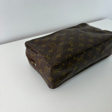 Trousse de toilette Louis Vuitton 28cm