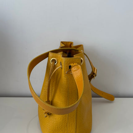 Sac Courrèges seau vintage Jaune