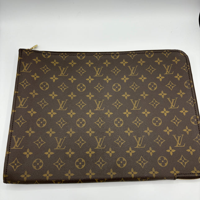 Pochette XXL Louis Vuitton