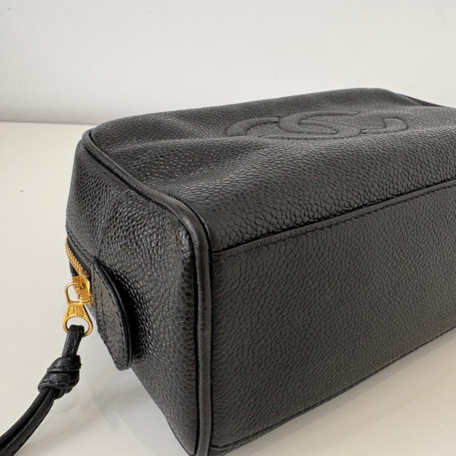 Trousse Chanel cuir caviar