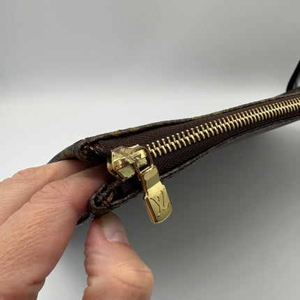 Pochette XXL Louis Vuitton