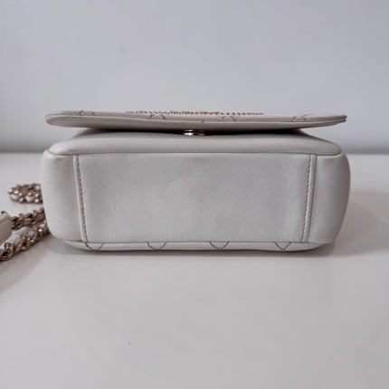 Sac Chanel caméra blanc cassé