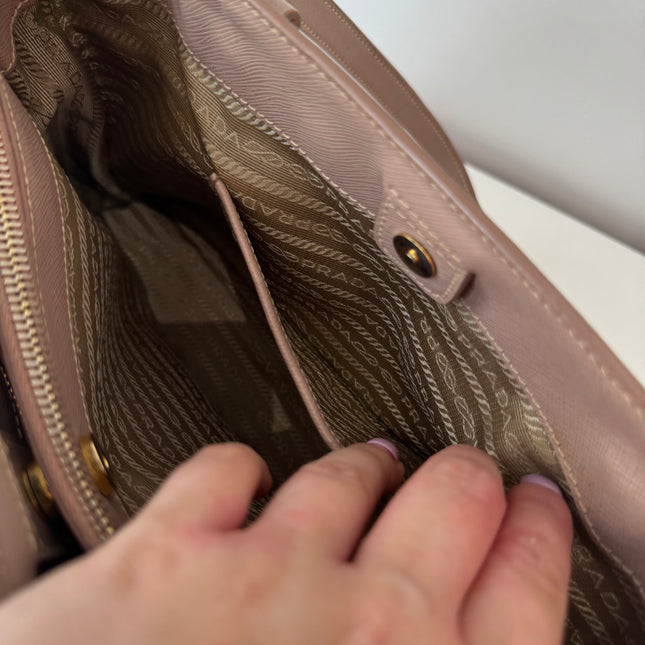 Sac Prada Galleria moyen vieux rose